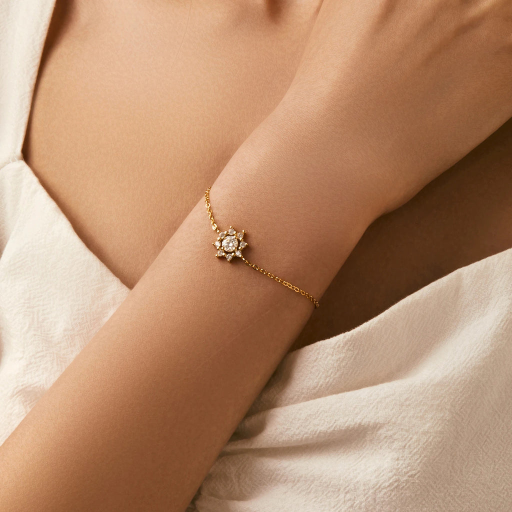 Moissanite Floral Halo Bracelet – 18K Gold Plated Sterling Silver